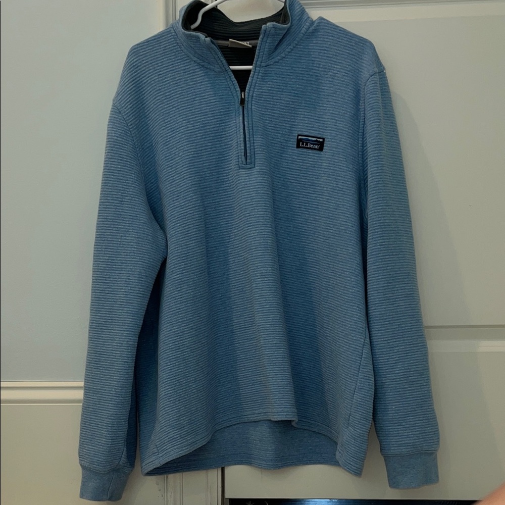 Never worn L.L. Bean Men's Zip-Up pullover in Light Blue